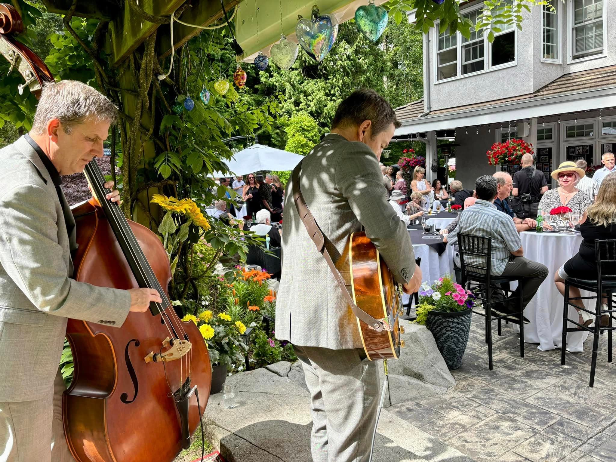 Stolen Moments Jazz Trio — live